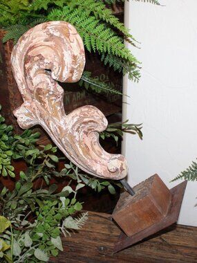 Chippy VTG 16" Rustic Wood & Iron Architectural Salvage Relic Statuary Finial